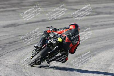 media/Dec-07-2025-CVMA (Sun) [[3e7d2de5dc]]/Race 5-Formula UL-CVMA Hooligans-American Thunder/